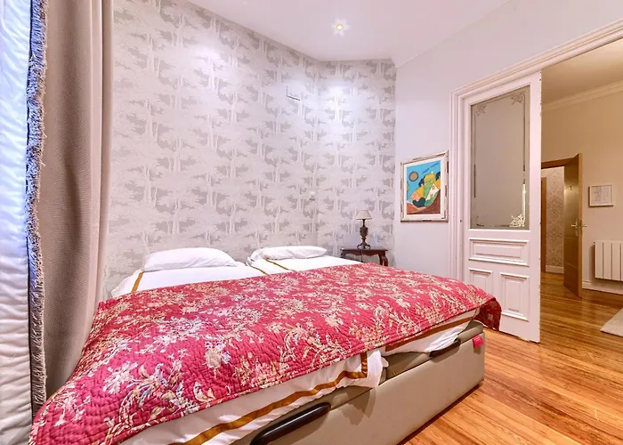 Casa Abando-ibarra Senorial Junto Guggenheim * Бильбао