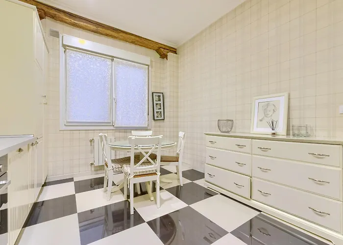 Casa Abando-ibarra Senorial Junto Guggenheim דירה בילבאו